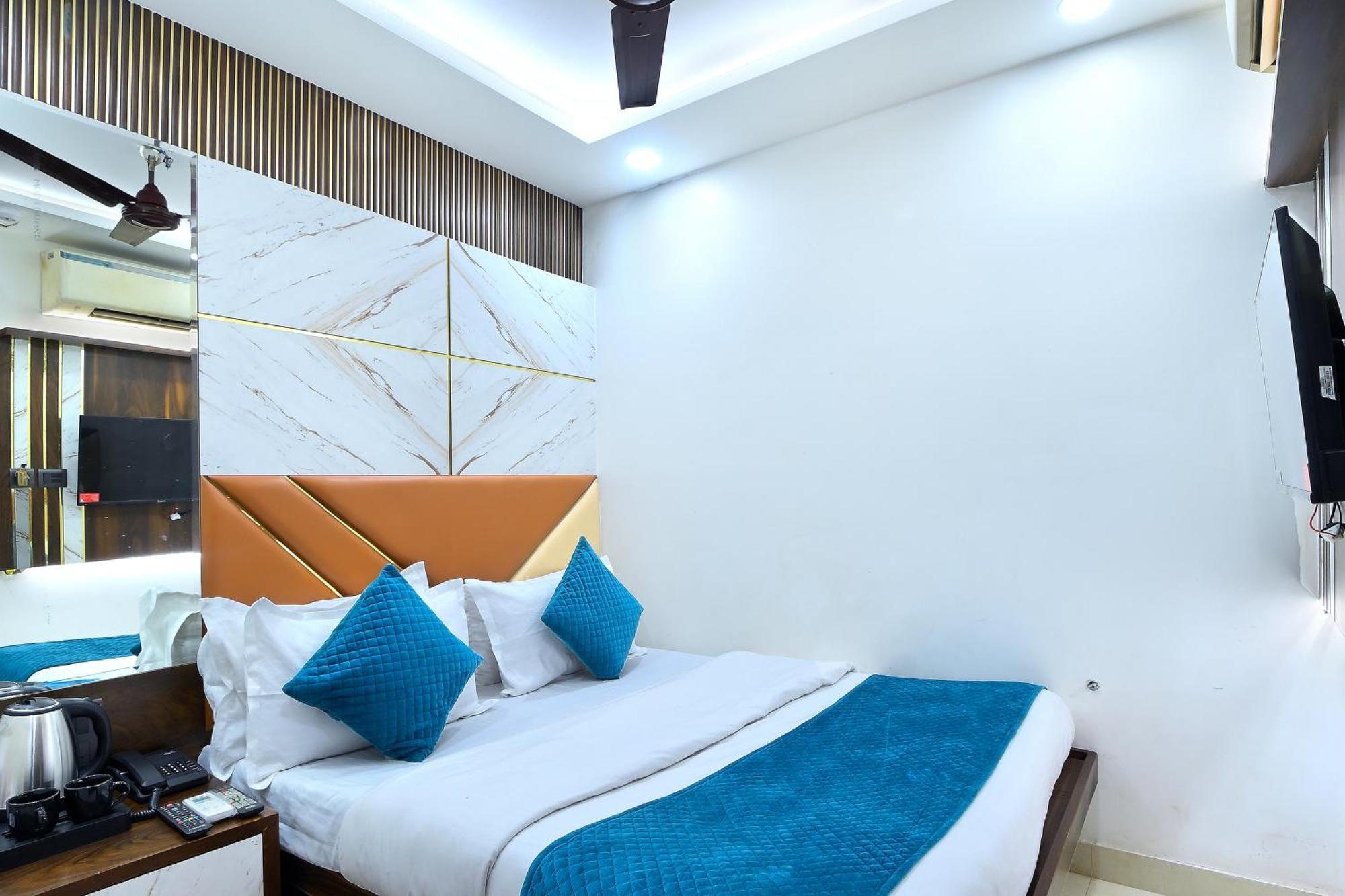 Hotel Nav Durga "2 Walking From New Delhi Railway Station" Bagian luar foto