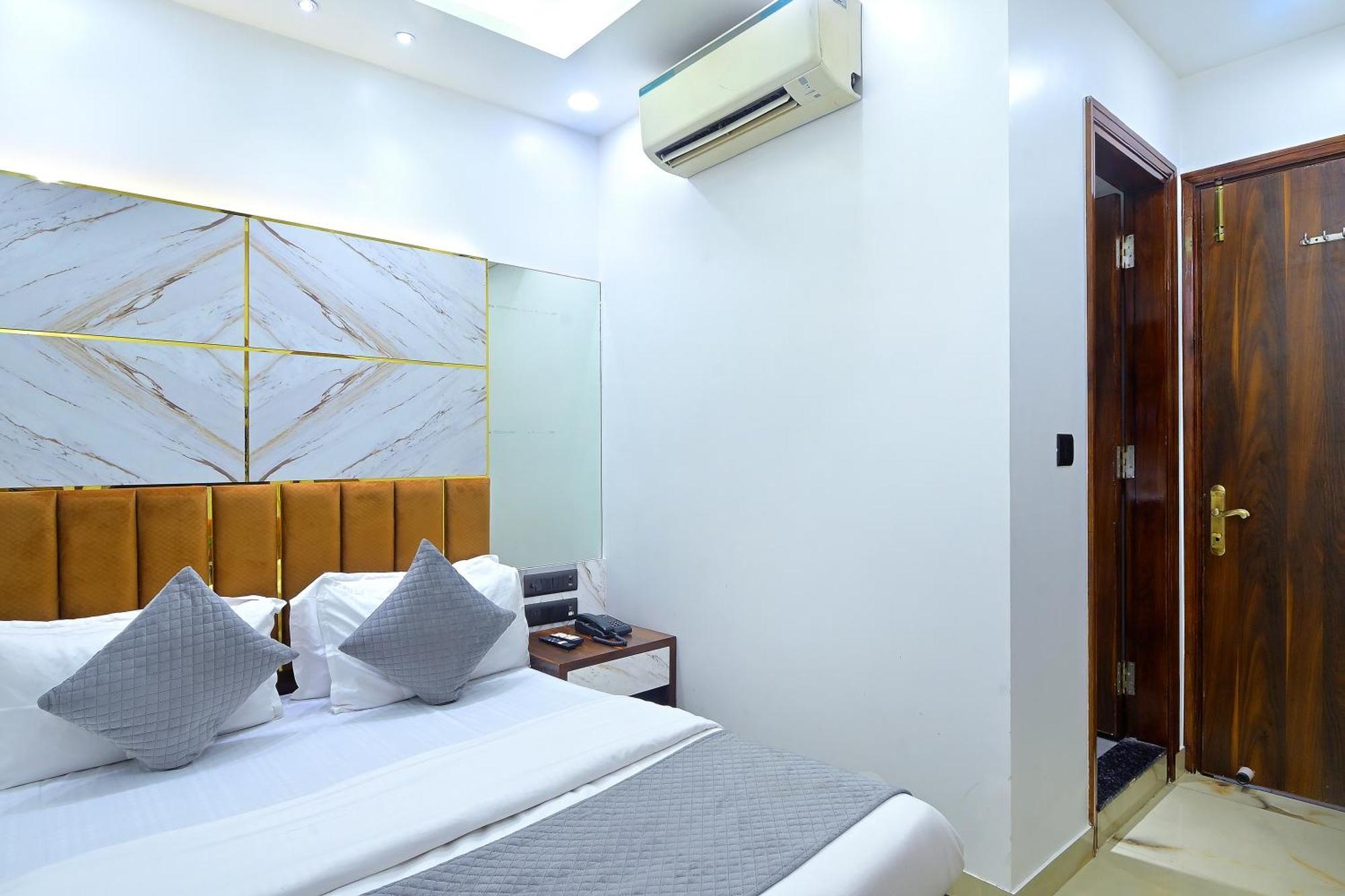 Hotel Nav Durga "2 Walking From New Delhi Railway Station" Bagian luar foto