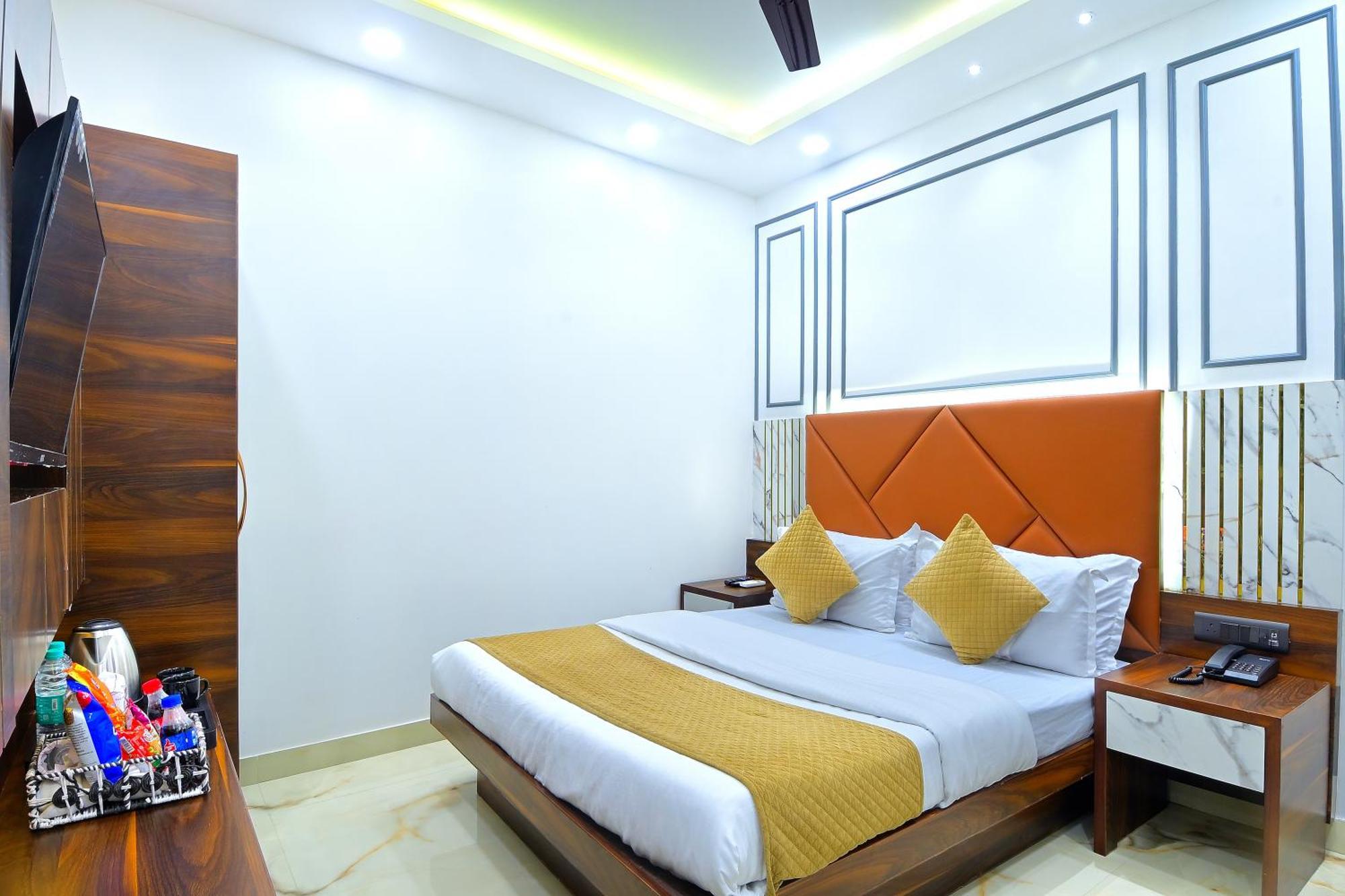 Hotel Nav Durga "2 Walking From New Delhi Railway Station" Bagian luar foto