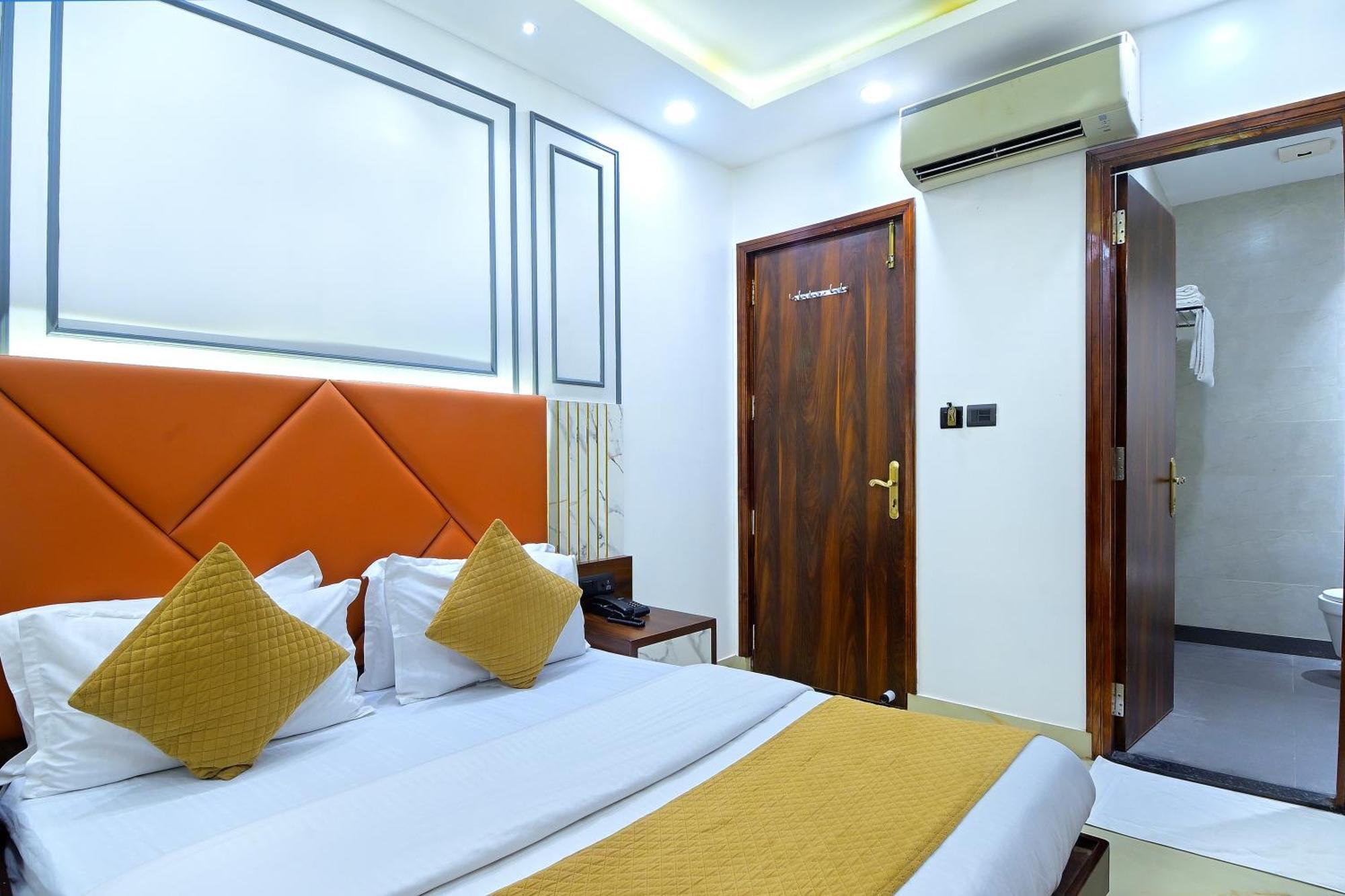 Hotel Nav Durga "2 Walking From New Delhi Railway Station" Bagian luar foto