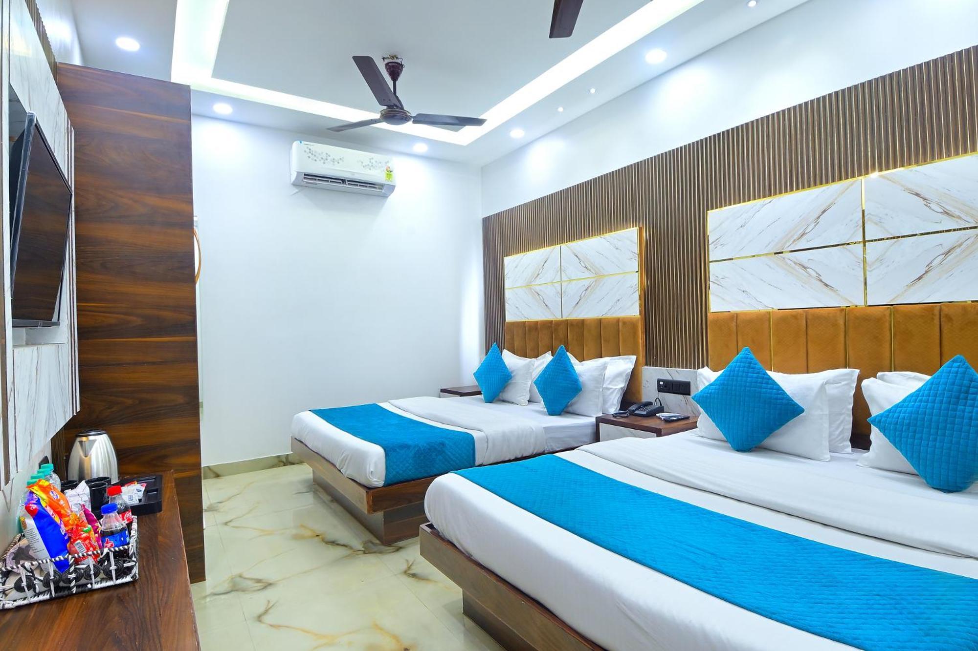 Hotel Nav Durga "2 Walking From New Delhi Railway Station" Bagian luar foto